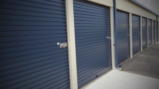 Blue self storage sheds at Stradebroke island