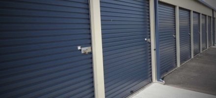 Blue self storage sheds at Stradebroke island