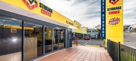 sumner-park-exterior-front-office